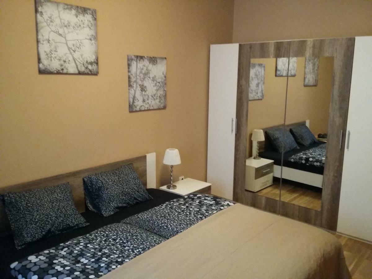 Angel Apartment Nr 4 Near To The Center Praag Buitenkant foto