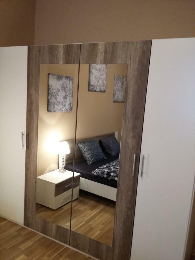 Angel Apartment Nr 4 Near To The Center Praag Buitenkant foto