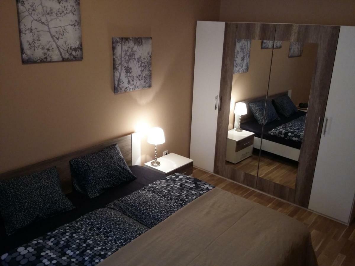 Angel Apartment Nr 4 Near To The Center Praag Buitenkant foto